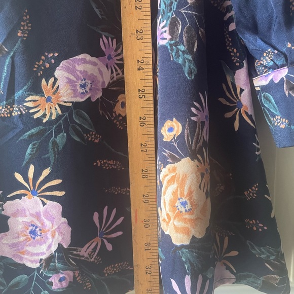 🎉$10 SALE! Lost+Wander navy floral mini - Picture 7 of 10